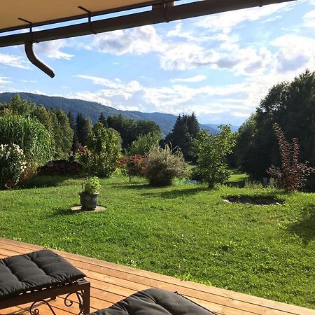Zirben Appartement Zwischen Berg Und See シュタインドルフ・アム・オシアッハー・ゼー エクステリア 写真